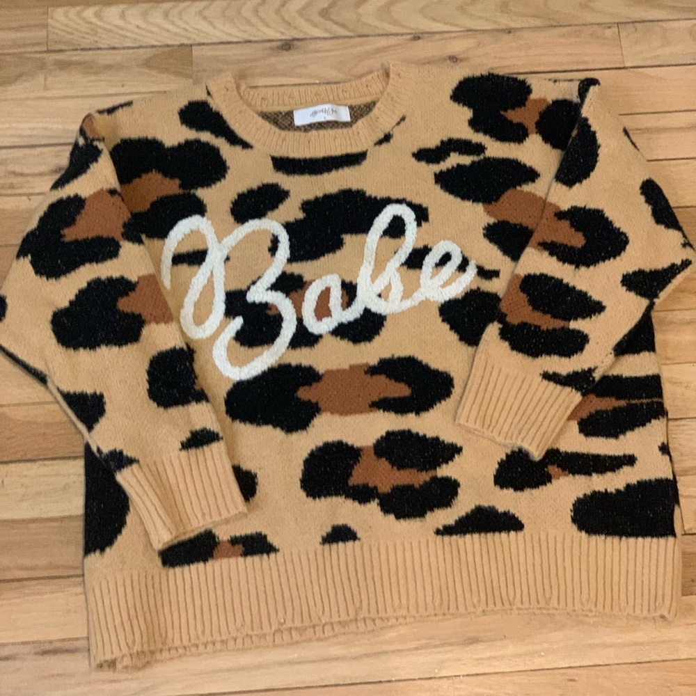 Babe sweater